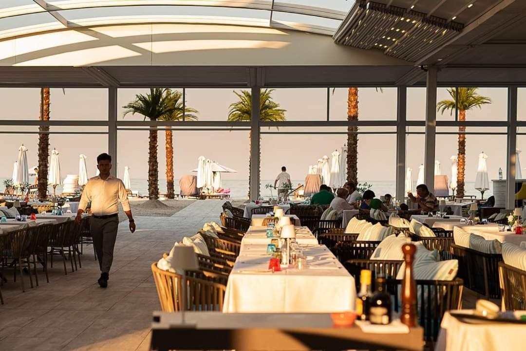 White Tower Mamaia Prestige Apartments Eksteriør bilde