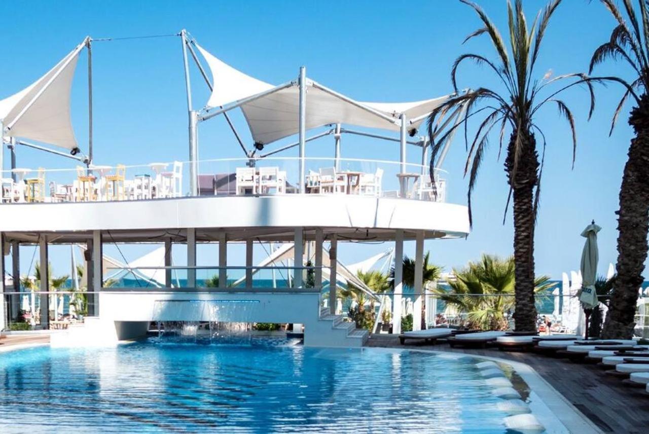 White Tower Mamaia Prestige Apartments Rom bilde